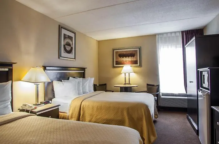 Quality - Naperville Area 3* Aurora